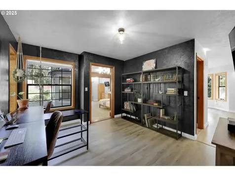 33370 Idyllwild Road Creswell OR 97426