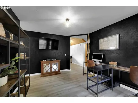 33370 Idyllwild Road Creswell OR 97426