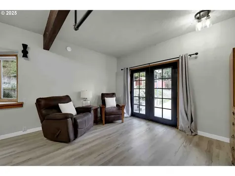 33370 Idyllwild Road Creswell OR 97426