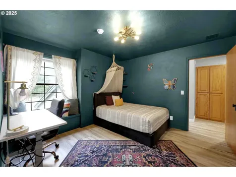 33370 Idyllwild Road Creswell OR 97426