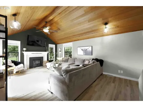33370 Idyllwild Road Creswell OR 97426