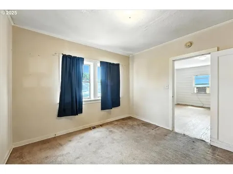 5405 SE 97th Avenue Portland OR 97266