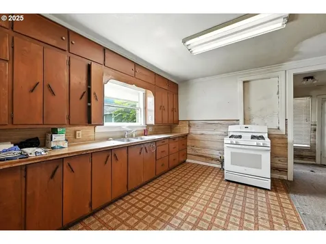 5405 SE 97th Avenue Portland OR 97266