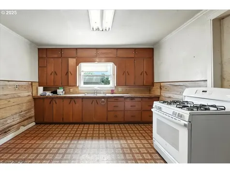 5405 SE 97th Avenue Portland OR 97266