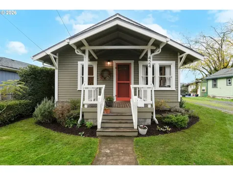 424 S 3rd Street Silverton OR 97381