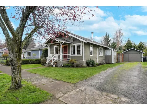 424 S 3rd Street Silverton OR 97381