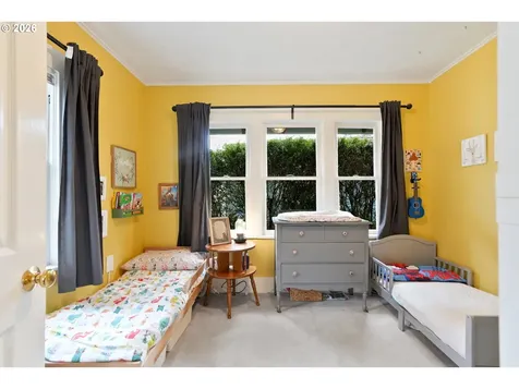 424 S 3rd Street Silverton OR 97381