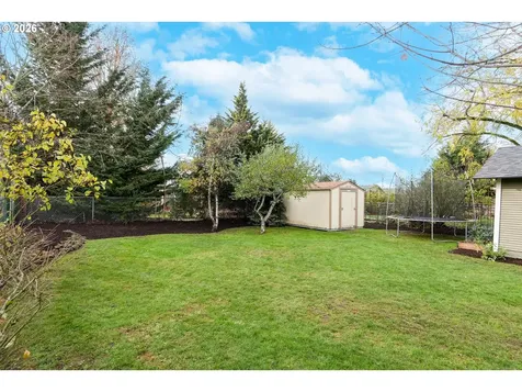 424 S 3rd Street Silverton OR 97381