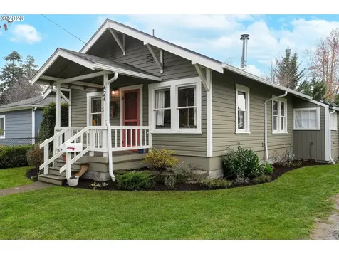 424 S 3rd Street Silverton OR 97381