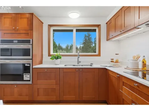 7460 SW Elmwood Street Portland OR 97223