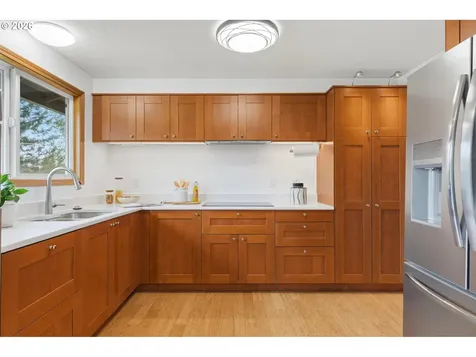 7460 SW Elmwood Street Portland OR 97223