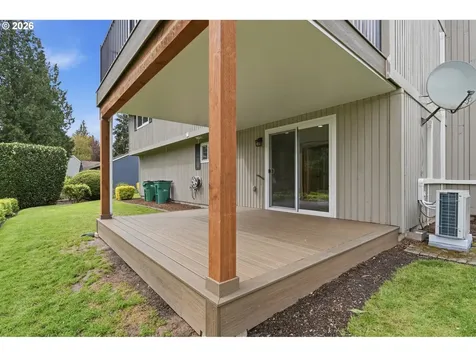 7460 SW Elmwood Street Portland OR 97223