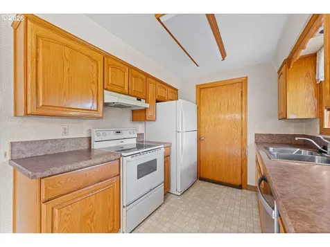 18765 SW Honeywood Court Beaverton OR 97003