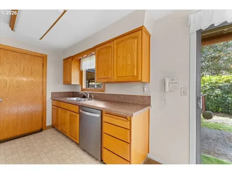 18765 SW Honeywood Court Beaverton OR 97003