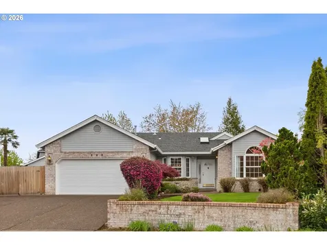 345 NE Milne Court Hillsboro OR 97124