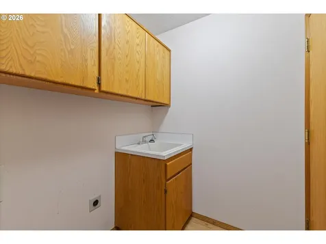 345 NE Milne Court Hillsboro OR 97124