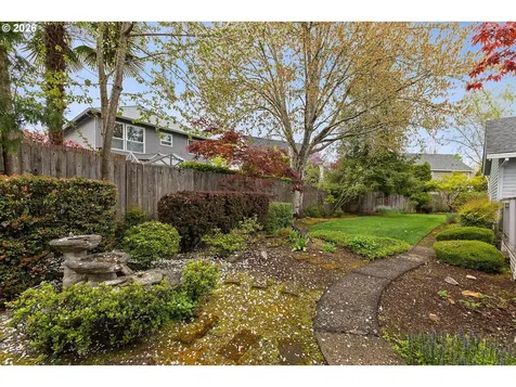 345 NE Milne Court Hillsboro OR 97124