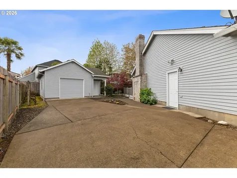 345 NE Milne Court Hillsboro OR 97124