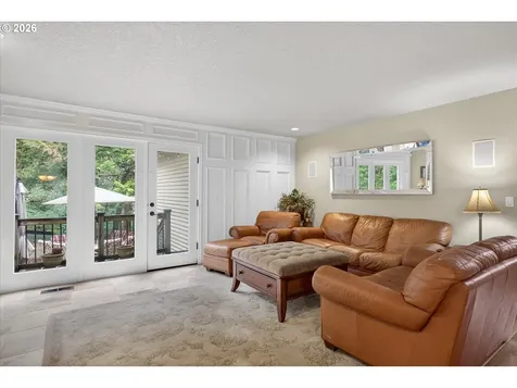 15200 Lily Bay Court Lake Oswego OR 97034