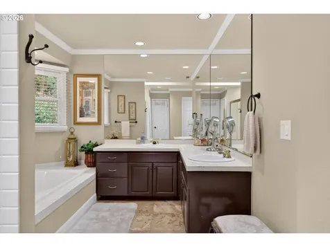 15200 Lily Bay Court Lake Oswego OR 97034