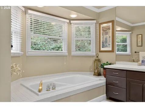15200 Lily Bay Court Lake Oswego OR 97034