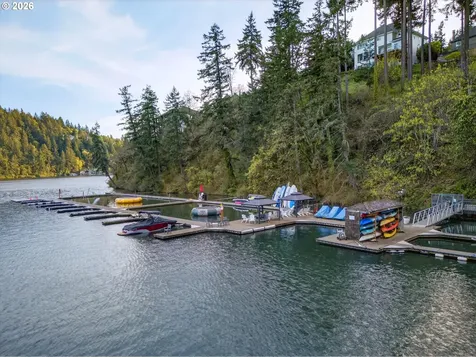 15200 Lily Bay Court Lake Oswego OR 97034