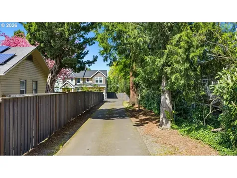 5447 SE King Road Milwaukie OR 97222