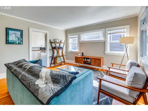 5254 NE 30th Avenue Portland OR 97211