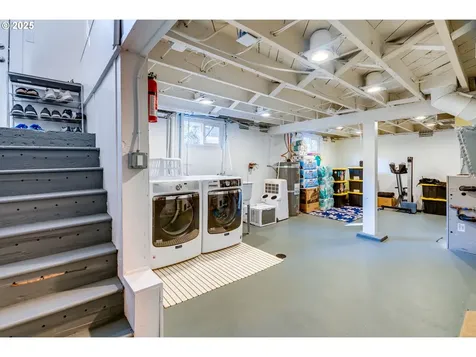 5254 NE 30th Avenue Portland OR 97211