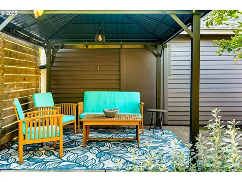 5254 NE 30th Avenue Portland OR 97211