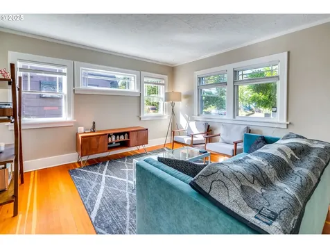 5254 NE 30th Avenue Portland OR 97211