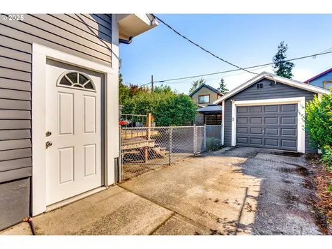 5254 NE 30th Avenue Portland OR 97211