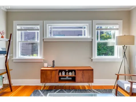 5254 NE 30th Avenue Portland OR 97211