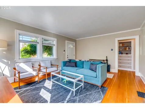 5254 NE 30th Avenue Portland OR 97211
