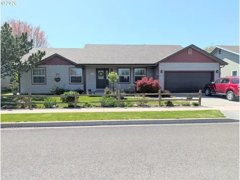 10503 Emily Drive Island City OR 97850