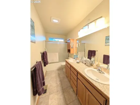 10503 Emily Drive Island City OR 97850