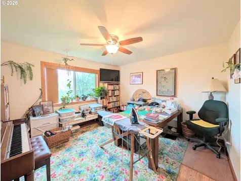 10503 Emily Drive Island City OR 97850