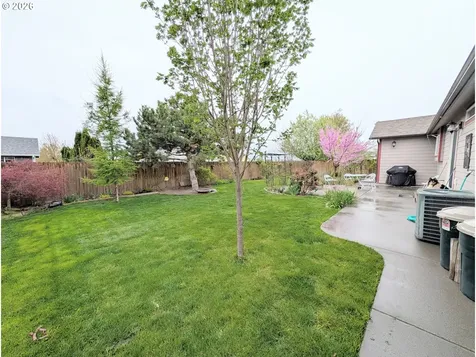 10503 Emily Drive Island City OR 97850