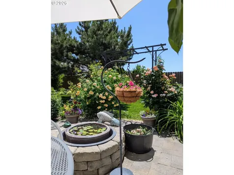 10503 Emily Drive Island City OR 97850