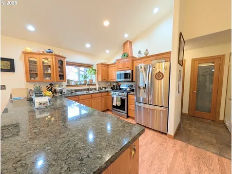 10503 Emily Drive Island City OR 97850