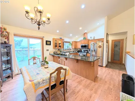 10503 Emily Drive Island City OR 97850
