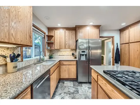 15060 SE Lostine Drive Clackamas OR 97015