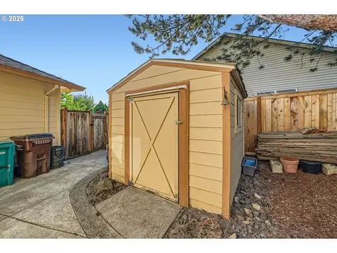 15060 SE Lostine Drive Clackamas OR 97015