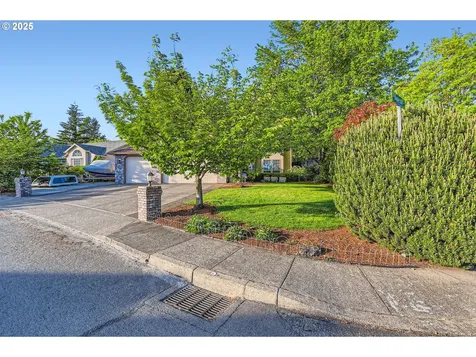 15060 SE Lostine Drive Clackamas OR 97015