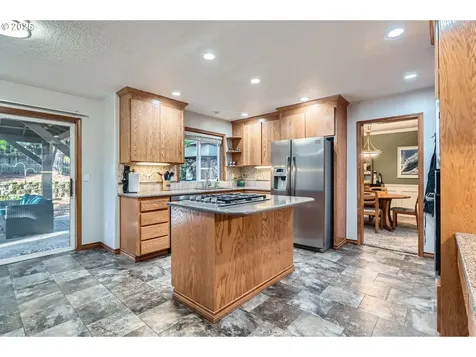 15060 SE Lostine Drive Clackamas OR 97015