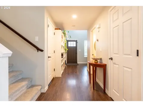 306 E 16th Place La Center WA 98629
