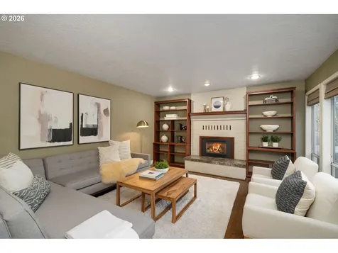 6703 SW Moonshadow Court Portland OR 97223