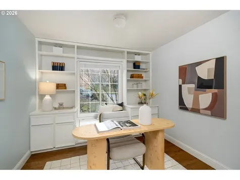 6703 SW Moonshadow Court Portland OR 97223