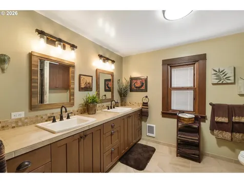 615 NW Territorial Road Canby OR 97013