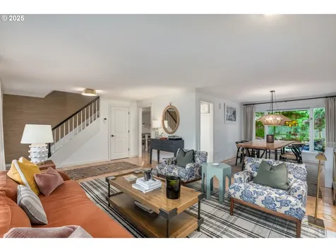 876 Sunny Hill Drive Lake Oswego OR 97034